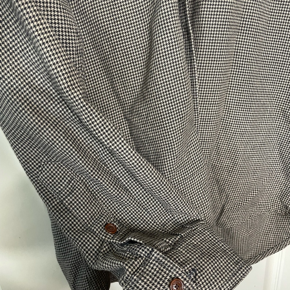 Orvis Button Down Long Sleeve - Picture 7 of 9